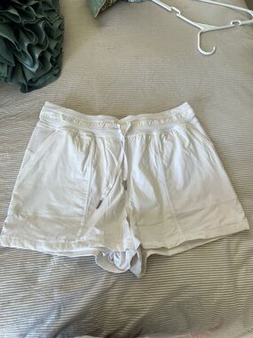 Dance Studio HR 3.5” Shorts